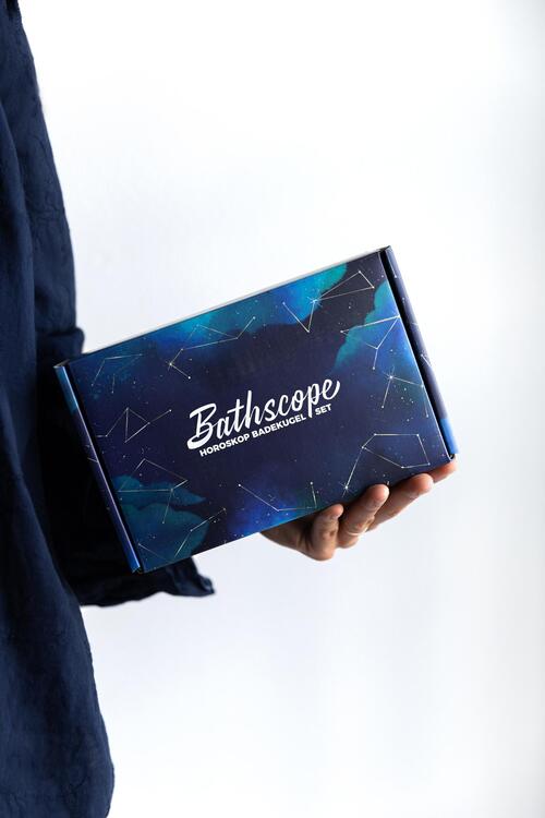 Bathscope Badekugel Set frontal mit der Oberseite in die Kamera gehalten